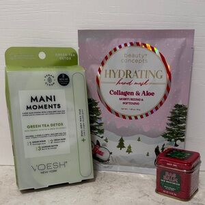 Beauty Concepts Hydrating Hand Mask and Voesh Mani Moments Set